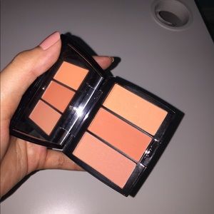 Anastasia Blush trío in Peachy Love
